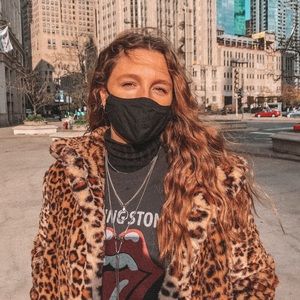 Meet your Posher, Jennifer